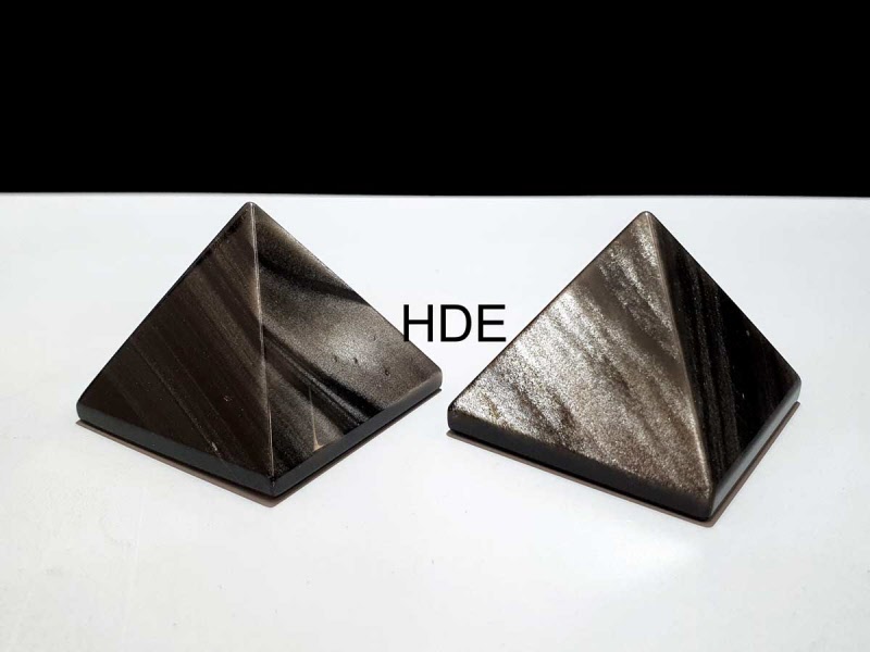 Silberobsidian Pyramide Ca 40 Mm Breit